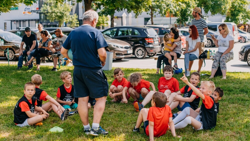 Otroški nogometni turnir