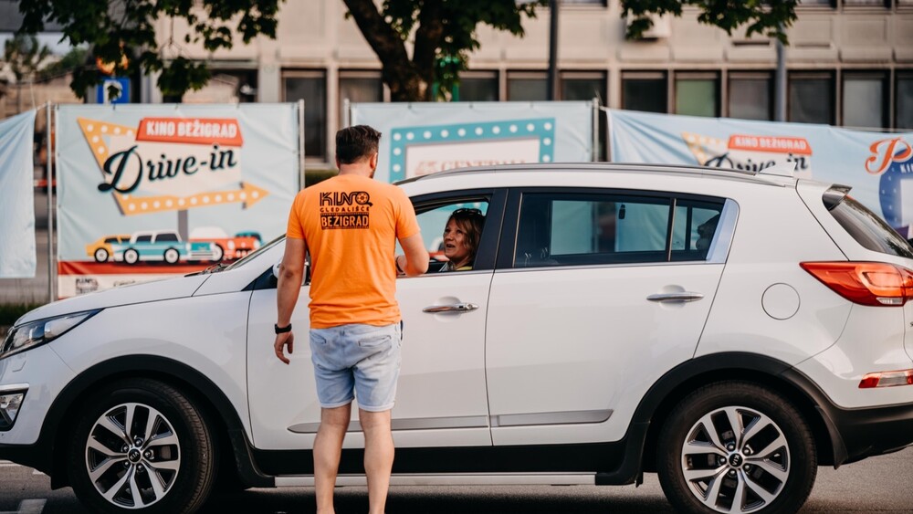 FOTO utrinki: Babji večer s Seksom v mestu