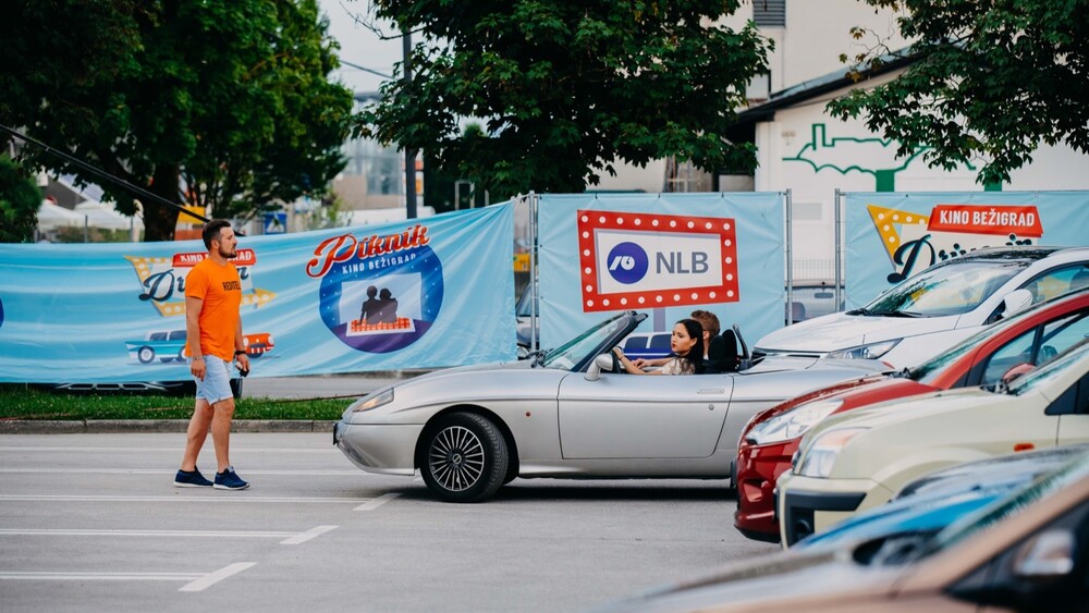 FOTO utrinki: Babji večer s Seksom v mestu