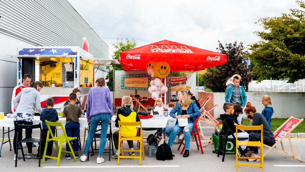 Zaključek počitnic z otroško drive-in kino predstavo Baby Boss