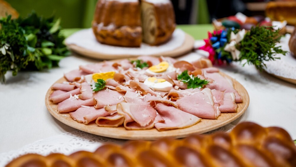 TRADICIONALNA RAZSTAVA VELIKONOČNIH JEDI