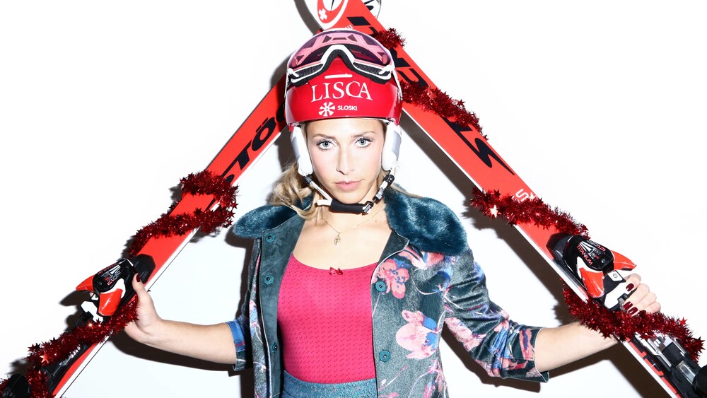 Ana Bucik - smučarka, fotomodel in igralka?
